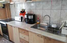 Apartament 2 camere, decomandat, parcare,  zona Piata Marasti. Disponibil din 15 Octombrie