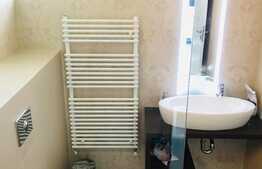 Apartament pe doua niveluri, doua balcoane si o terasa de 40 mp, zona strazii Mircea Eliade!