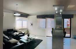 Apartament pe doua niveluri, doua balcoane si o terasa de 40 mp, zona strazii Mircea Eliade!