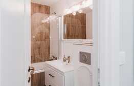 Vrei sa cumperi un apartament spatios, la cheie, perfect pentru familia ta? Hai sa vedem aceasta oferta impreuna!