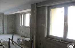 Apartament  cu terasa de 40 mp, 106 mp utili, la 5 min de centrul orasului!!