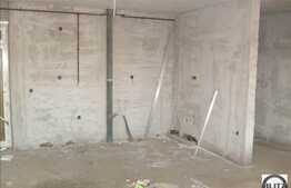 Apartament  cu terasa de 40 mp, 106 mp utili, la 5 min de centrul orasului!!