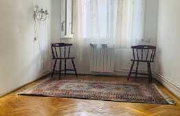 Apartament in imobil cu doar 4 apartamente, 126 mp utili, 1/4 cota din curte si pod, garaj, zona Casei de Cultura a Studentilor 