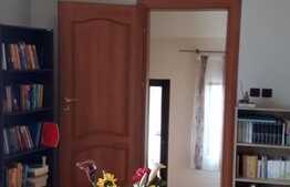 Casa de vanzare 183 mp, teren 400 mp, zona de case!