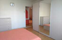 Apartament 3 camere, parcare, la distanta de 10 minute de mers pe jos de Parcul Central