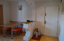 Apartament 3 camere, parcare, la distanta de 10 minute de mers pe jos de Parcul Central