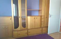 Apartament 3 camere, parcare, la distanta de 10 minute de mers pe jos de Parcul Central