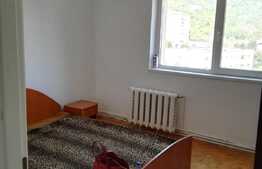 Apartament finisat, 2 camere decomandat, 50 mp utili, zona Fantanele