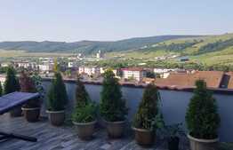 Casa cuplata finisata, la cheie, 150 mp, teren 454 mp, zona linistita