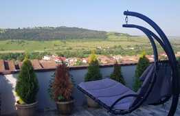 Casa cuplata finisata, la cheie, 150 mp, teren 454 mp, zona linistita