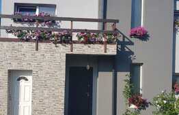 Casa cuplata finisata, la cheie, 150 mp, teren 454 mp, zona linistita