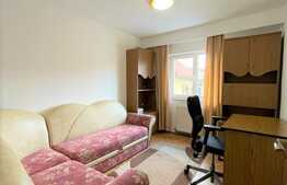 Apartament 3 camere, 70 mp utili, 2 bai, balcon, zona strazii Bistritei