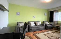 Apartament 3 camere, 70 mp utili, 2 bai, balcon, zona strazii Bistritei