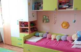 Apartament 3 camere, 75 mp, zona strazii Eroilor