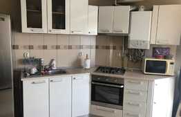 Apartament 2 camere, etaj intermediar, loc de parcare, zona centrala Eroilor