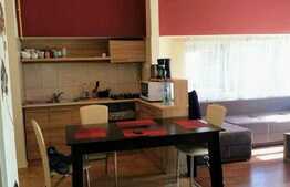 Apartament spatios cu 3 camere, 75 mp, zona strazii Pandurilor