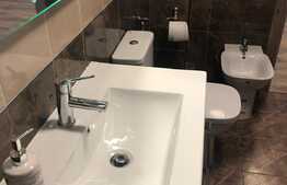 Apartament 3 camere, 70 mp, garaj, terasa, prima inchiriere, zona VIVO