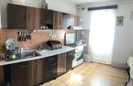 Apartament 2 camere, decomandat, 40 mp, parcare, zona strazii Donath