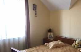 Casa individuala de vanzare, 5 camere, teren 380 mp, Zona Florilor !