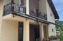 Casa individuala de vanzare, 5 camere, teren 380 mp, Zona Florilor !