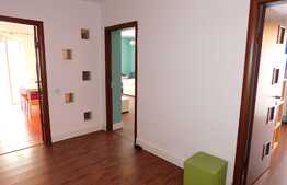 Apartament decomadat, spatiu generos, etaj intermediar, parcare cu CF, zona Porii