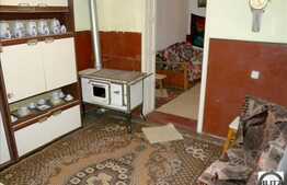 2 camere, semidecomandat, 28 mp utili, finisaje clasice, 10 minute de Real!