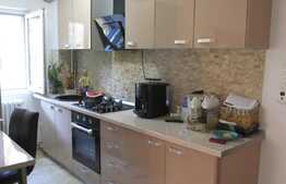 Apartament minunat, 3 camere semidecomandat, modern finisat. Zona complex Nora