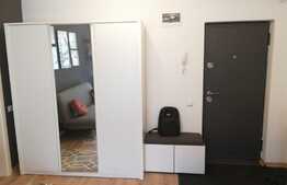 Cauti un apartament cu gradina, parcare, sa fie intr-un bloc nou si mobilat modern? Ai gasit oferta! 