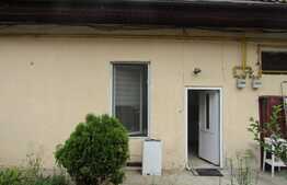 Scadere de pret si vanzare urgenta! De vanzare casa cuplata 39 mp, curte comuna, zona Garii!