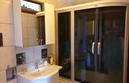 Apartament modern 3 camere in zona centrala, Floresti!