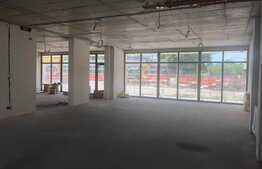 Spatiu comercia, vitrina generoasa, pentru investitie sau activitate proprie. 