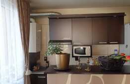 Apartament de vanzare cu 3 camere in zona buna, Floresti!