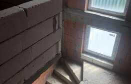 Casa individuala de vanzare, 4 camere, 200 mp, teren 500, Zona Terra! 