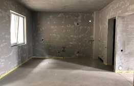 Triplex de vanzare, 113 mp, priveliste deosebita, incalzire in pardoseala, zona de case ! 