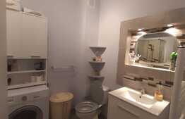 OPORTUNITATE!Apartament 3 camere, cochet, la cheie, zona Terra