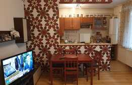 Apartament 3 camere, 2 parcari, plus gradina !