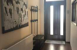 Apartament 3 camere, 78 mp, totul nou, zona magazinului Central