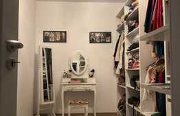 Apartament 2 camere, decomandat, garaj, zona Tetarom