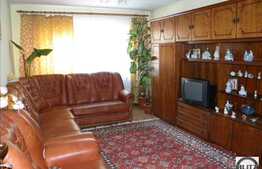 58 mp, 2 camere in zona Plopilor