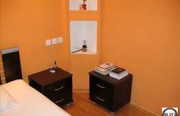 Apartament cu 3 camere, decomandat, zona Piata Zorilor