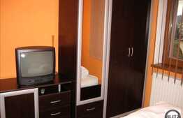 Apartament cu 3 camere, decomandat, zona Piata Zorilor