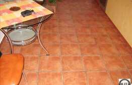 Apartament cu 3 camere, decomandat, zona Piata Zorilor