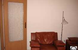 Apartament cu 3 camere, decomandat, zona Piata Zorilor