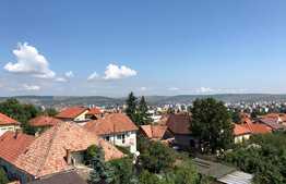 Cladire moderna, zona foarte buna 