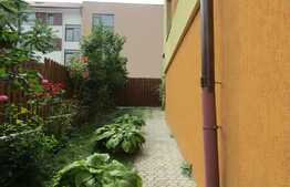 Duplex de vanzare,170 mp utili, 300 mp teren, Andrei Muresanu