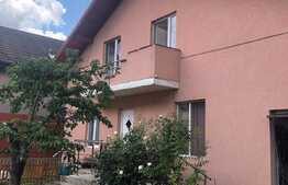 Casa individuala de vanzare, 125 mp, garaj, 300  teren, zona Florilor  !