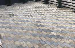 Casa insiruita de vanzare, finisata recent, constructie noua, zona Eroilor ! 