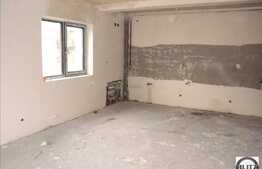 Apartament de vanzare cu 2 camere, semifinisat