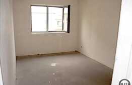Apartament de vanzare cu 2 camere, semifinisat