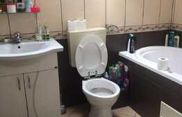 Doua case cuplate de vanzare, total 440 mp, 450 teren, Zona Florilor ! 